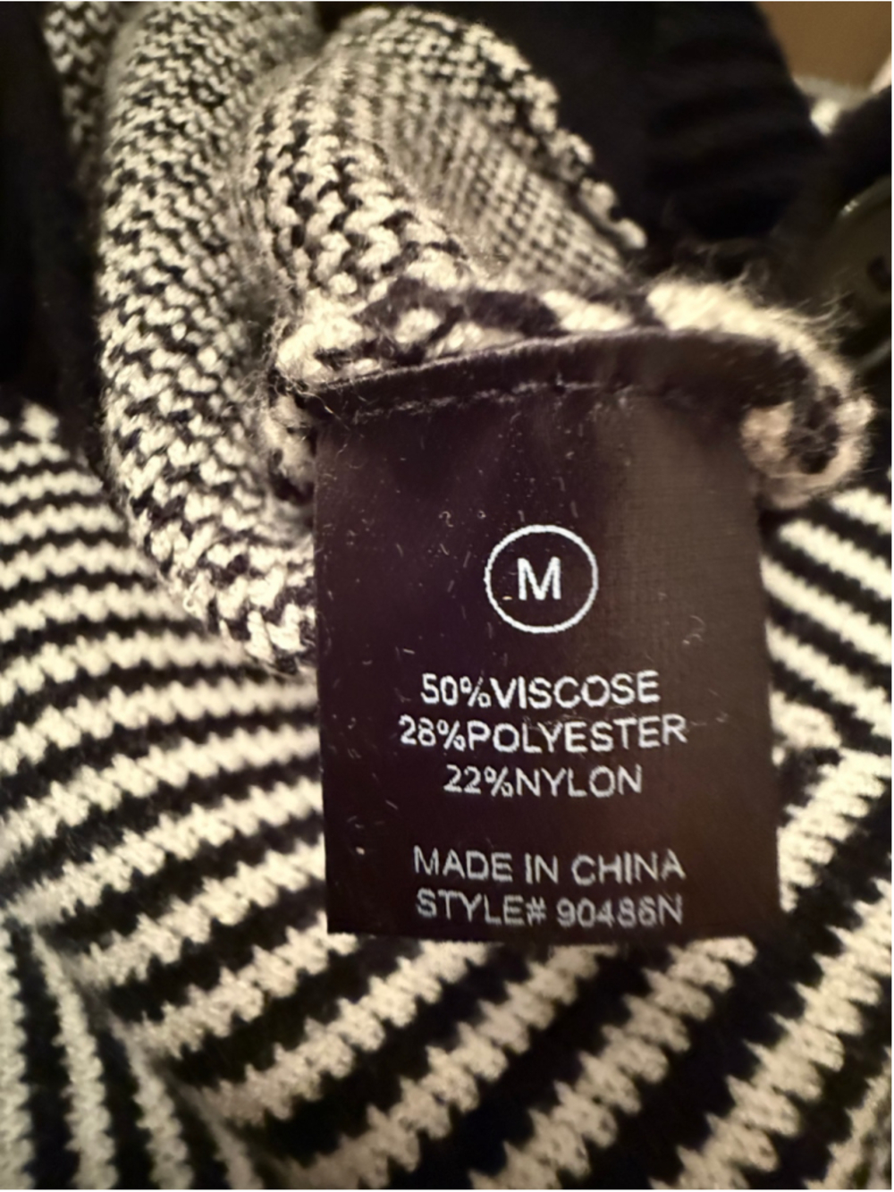 Fashion Nova Cardigan Size M Black White Chevron Knit Sweater NWT - Picture 8 of 12